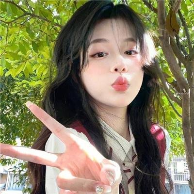 邪恶的蕾丝莉